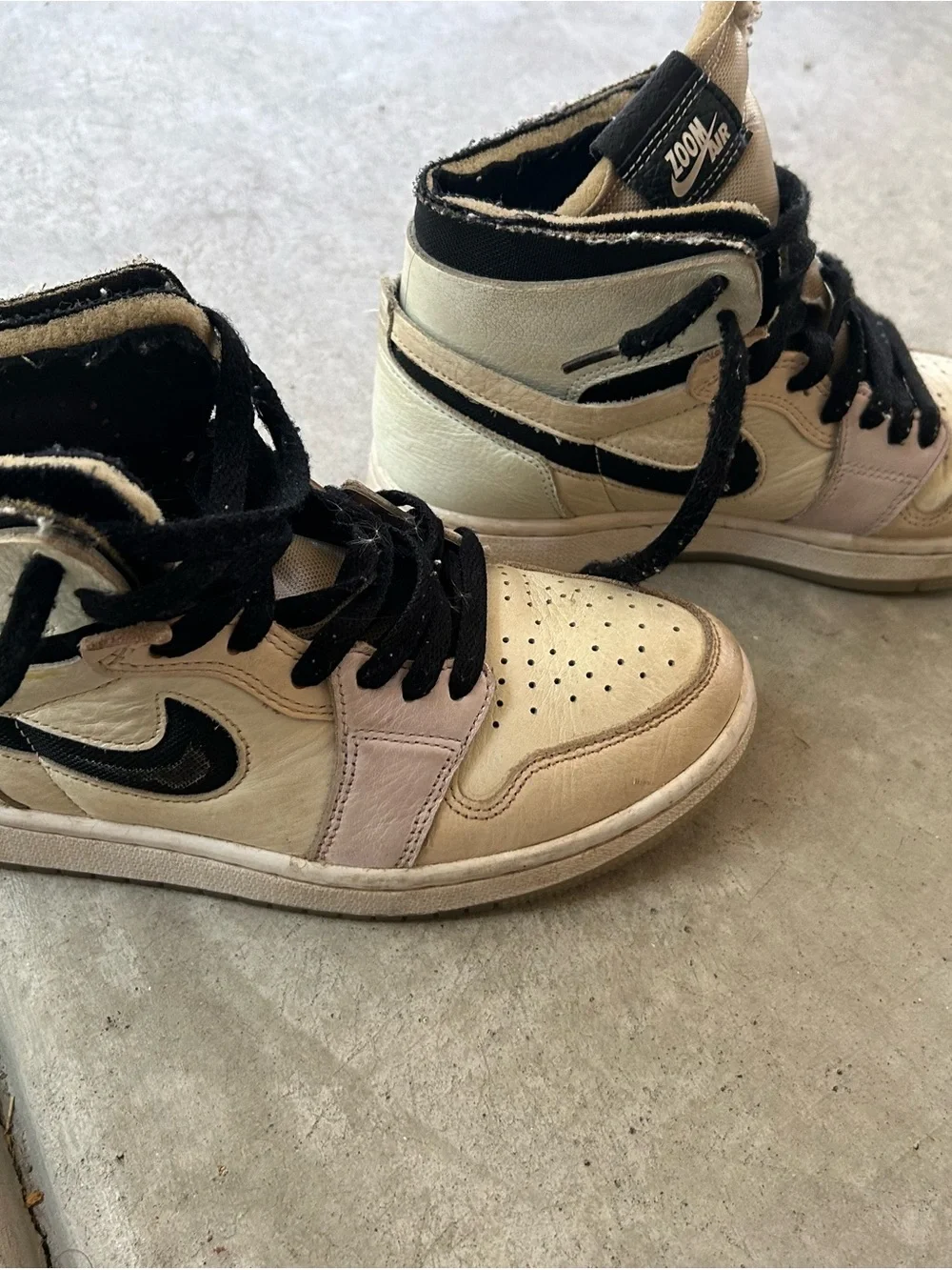 Nike Kids High-Top Sneakers in Beige and Black